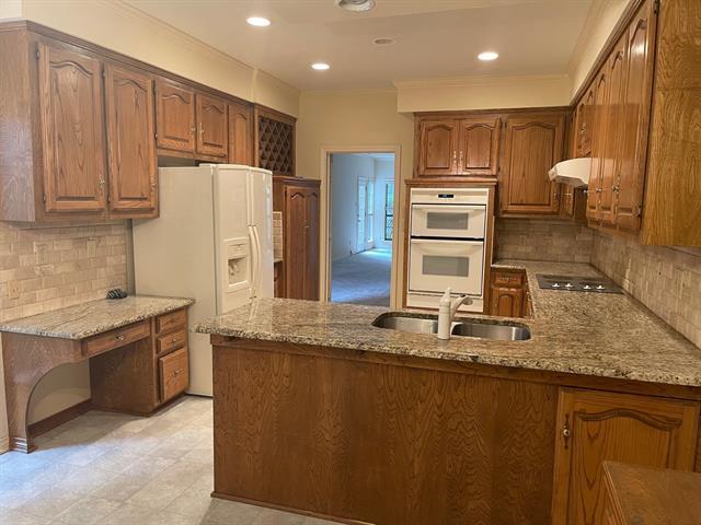 Building Photo - 12437 Montego Plaza