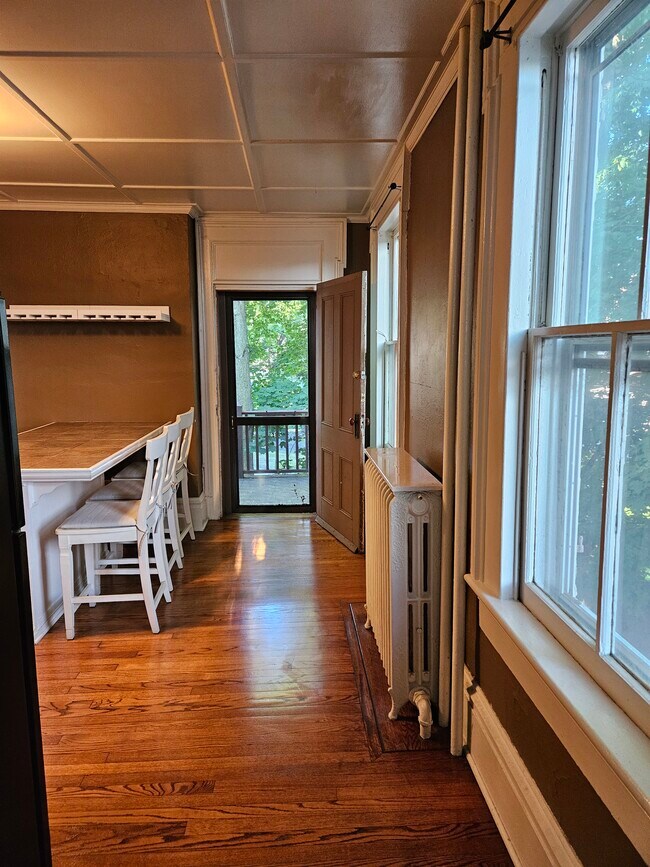 Foto del edificio - 11 N Clover St