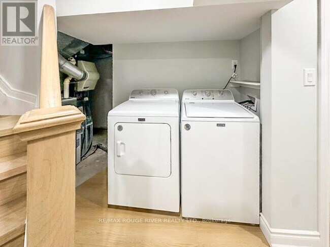 Photo du bâtiment - 1869 Brookshire Square