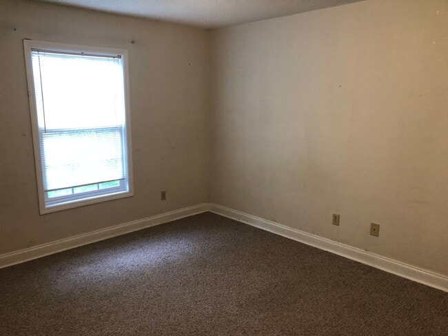 Building Photo - 3 bed, 2 bath home located in Opelika!