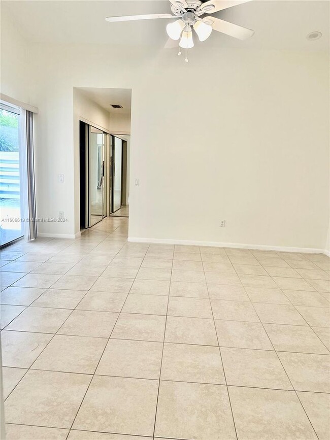 Building Photo - 14530 SW 142 Court Circle, Miami, FL 33186