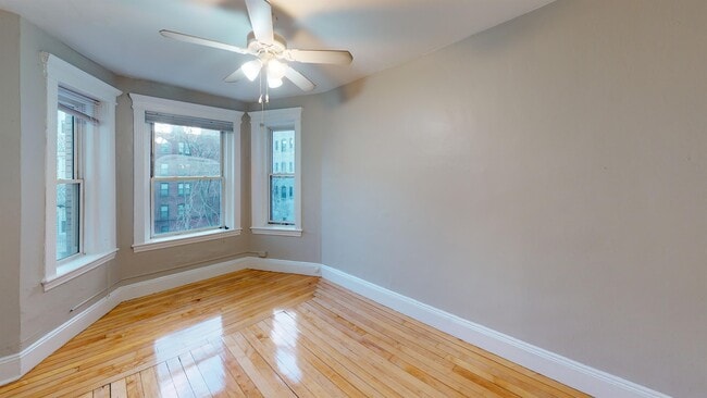 Photo - 65 Burbank St Townhome