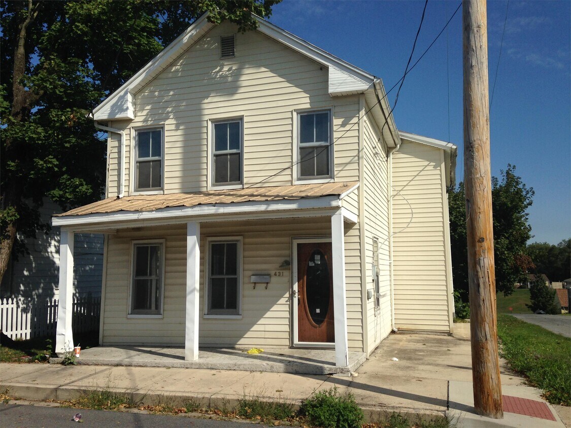 Primary Photo - 431 E Race St
