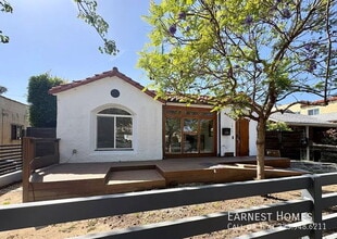 Building Photo - 1815 Cloverdale Ave