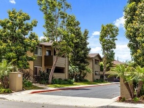 Building Photo - 156 Avenida Descanso