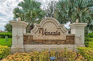 Foto del edificio - 9832 Venezia Cir