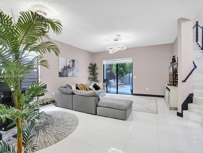 Foto del edificio - 8824 NW 154th Ter