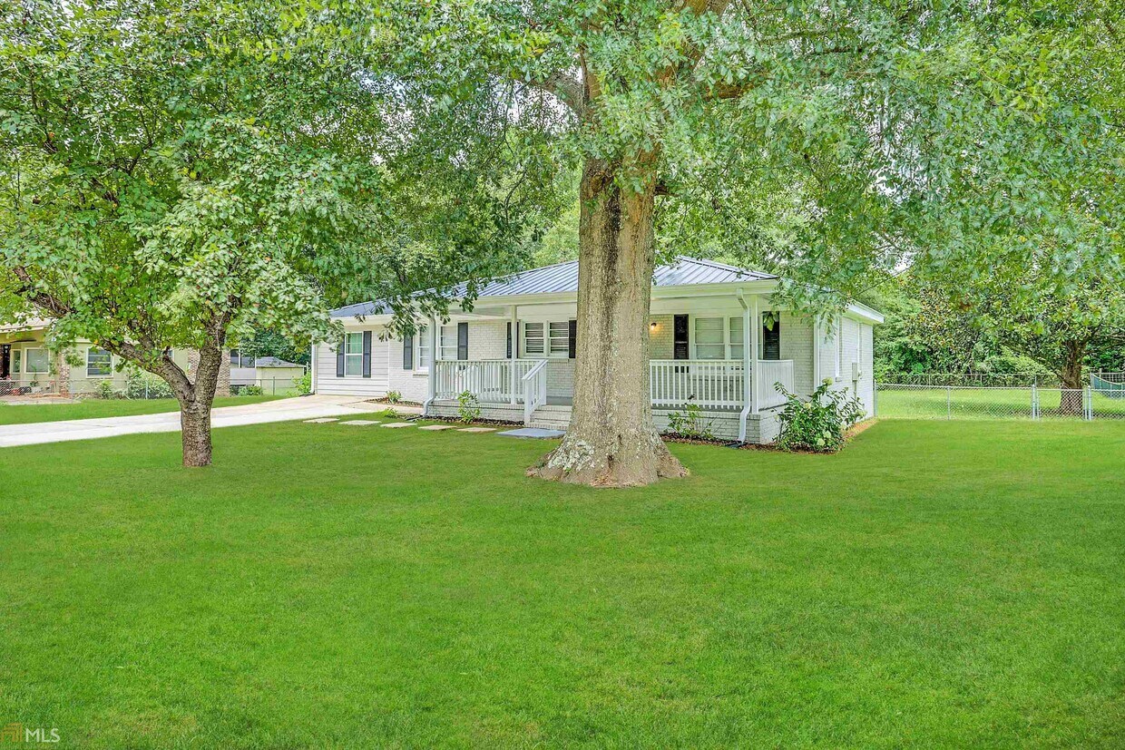 245 Carole Dr, Oxford, GA 30054 House Rental in Oxford, GA