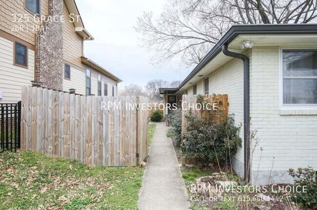 Building Photo - Cute and cozy 2 bed/1 bath in historic Eas...