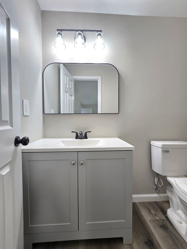 Building Photo - Modern 1-Bedroom 1-bathroom ADU guest hous...