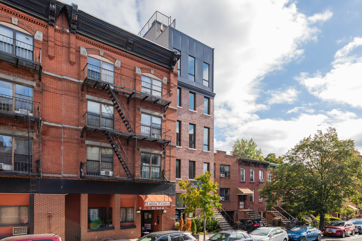 Building Photo - 85 3rd St