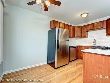Building Photo - BEAUTIFUL LARGE 3 BED TOWNHOUSE WITH IN-UNIT LAUNDRY!