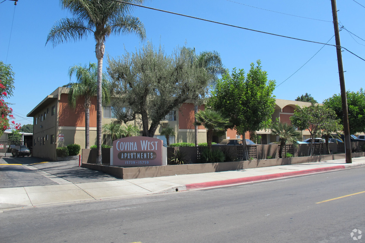 Covina West - Fischer Court