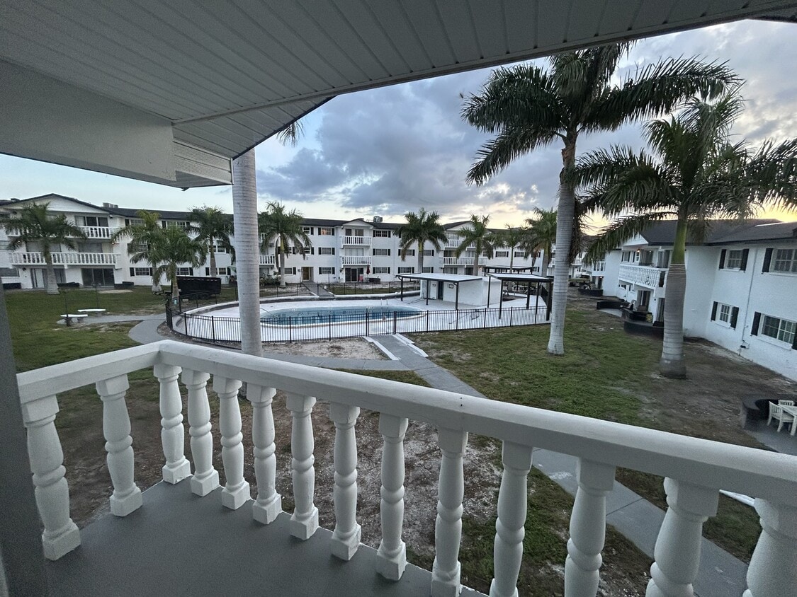 Photo - 3706 Broadway (Fort Myers, FL)