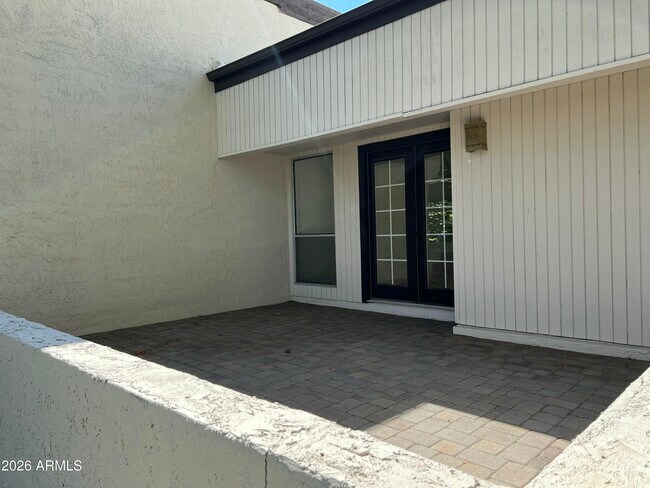 Foto del edificio - 7527 E Pleasant Run