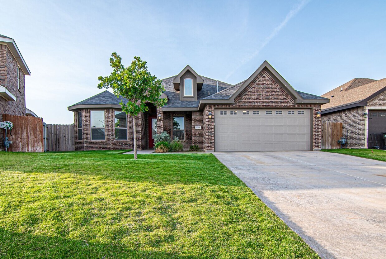 Foto principal - 6014 Sunrise Way