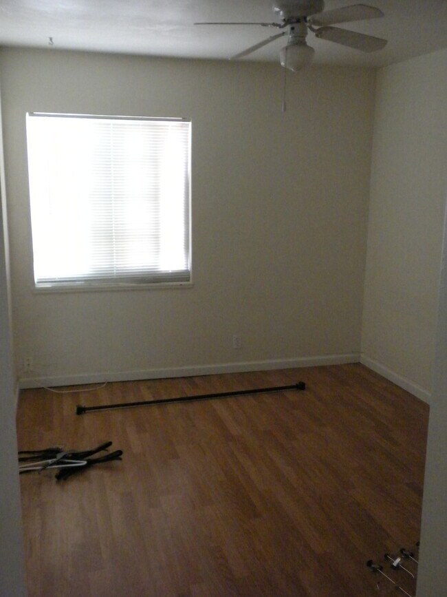 Foto del edificio - 4442 Estrella Ave
