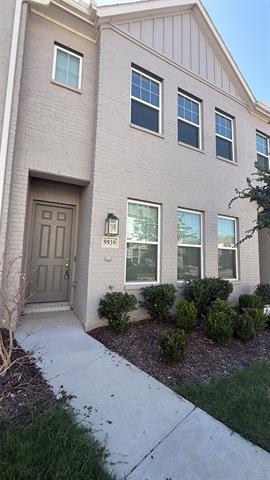 Foto principal - 9939 Hennings St