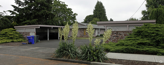 Building Photo - Overton Park Apartments