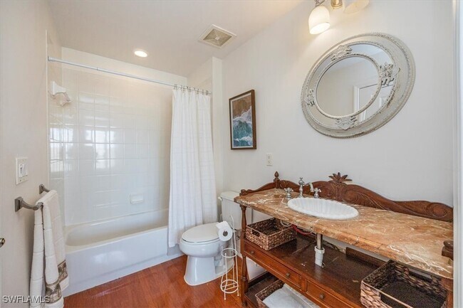 Building Photo - 410 Bayfront Pl