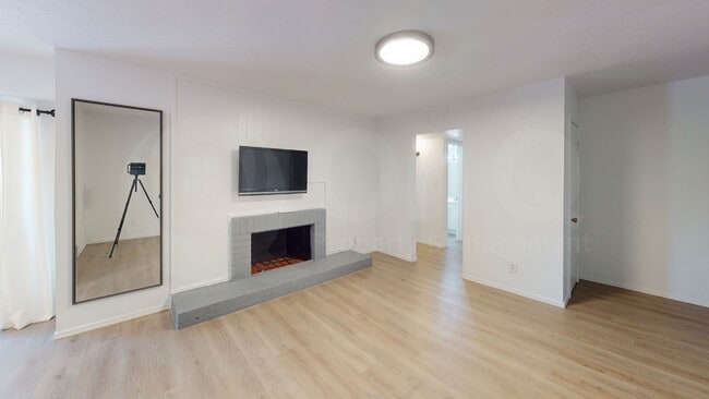 Foto del edificio - 1620 N Wilmot Rd