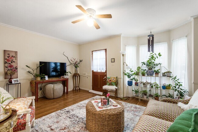 Foto del edificio - 1939 Northwest Blvd