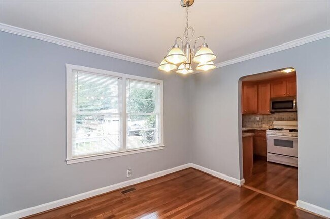Foto del edificio - 3560 Glenwood Rd