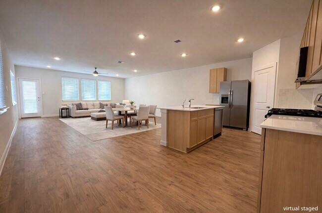 Building Photo - 3543 Adelie Ln