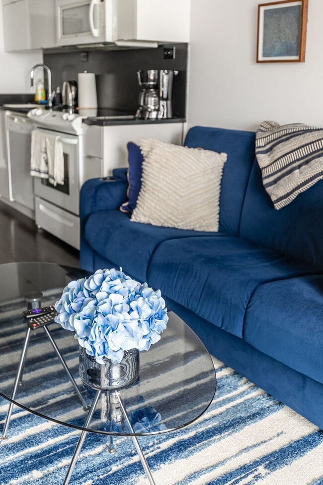 Building Photo - 21 Iceboat Terr