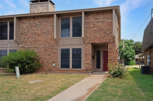 Building Photo - 2205 Chase Ct