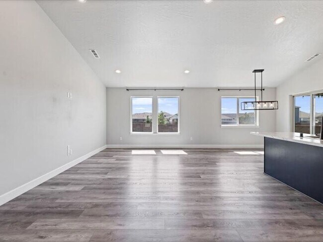 Building Photo - 7510 Courtney Dr