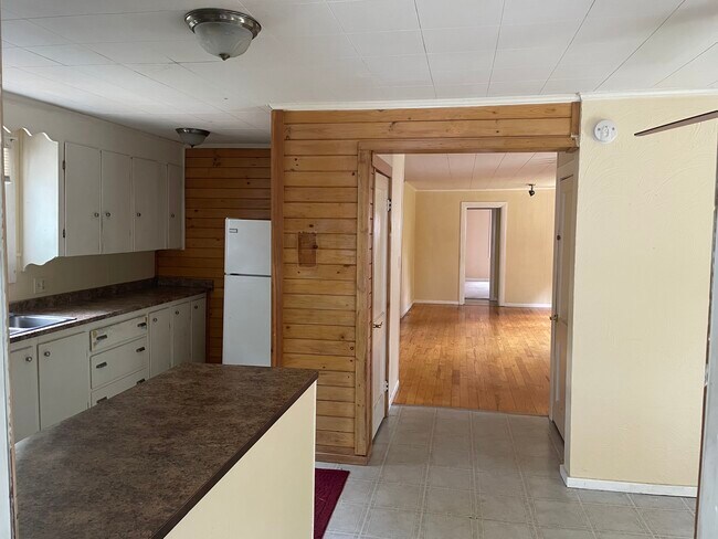 kitchen view into living room - 28 Pleasant Hill Rd