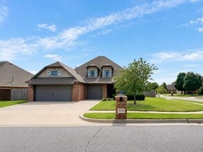 Building Photo - 5720 St James Pl