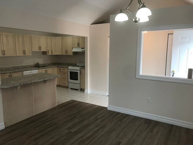 Building Photo - Two Bedroom, 2 Baths Apartment at Adriana Court