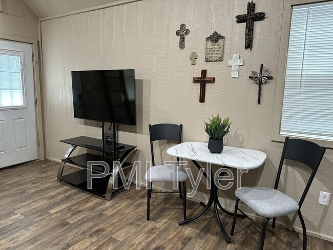 Foto del edificio - 2060 FM 450 S