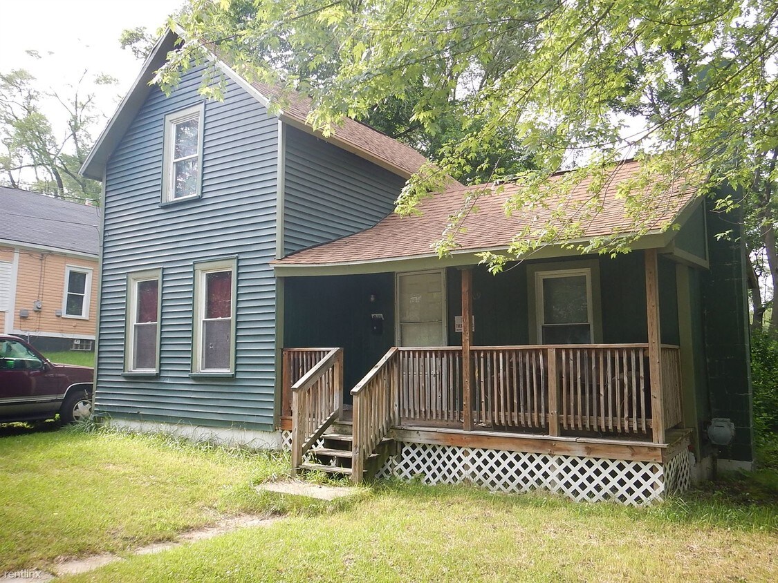 Primary Photo - 209 Reed Ave