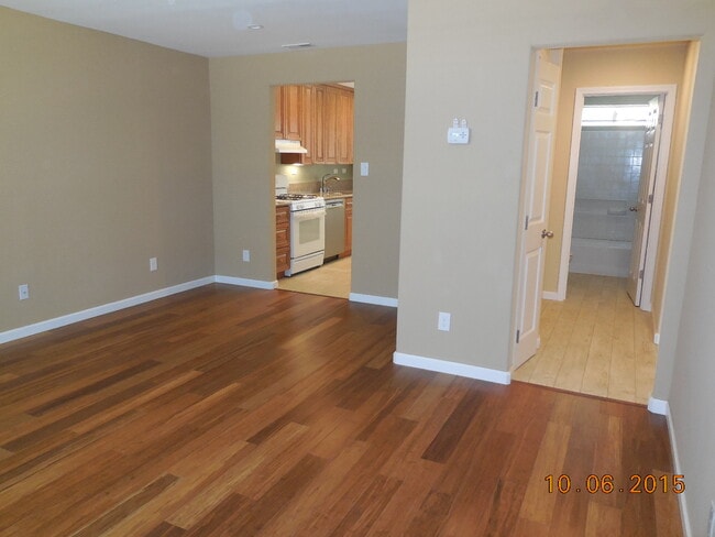 Building Photo - 1430 Carleton Dr