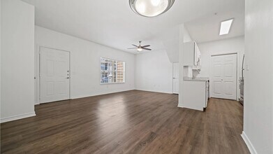 Building Photo - 705 Village Way