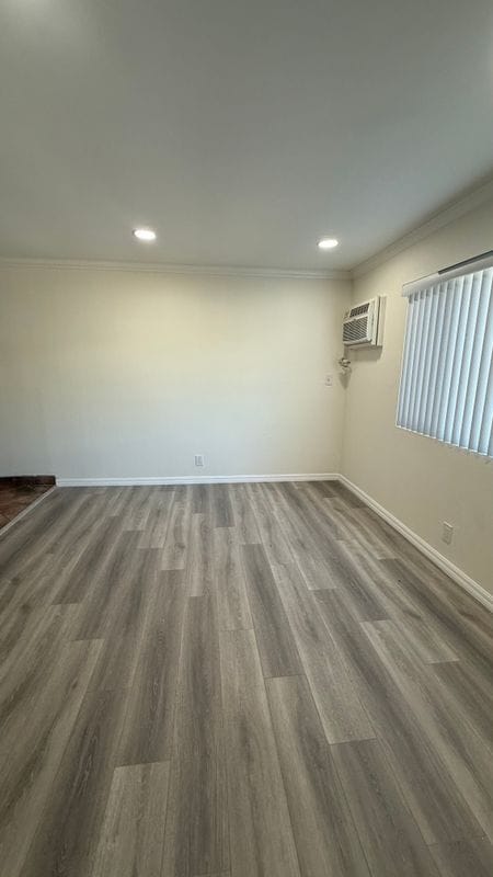 Building Photo - 607 S Humphreys Ave