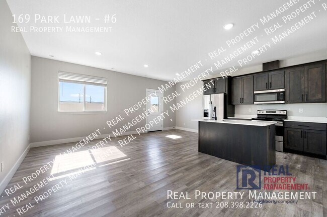 Foto del edificio - 169 Park Lawn Dr