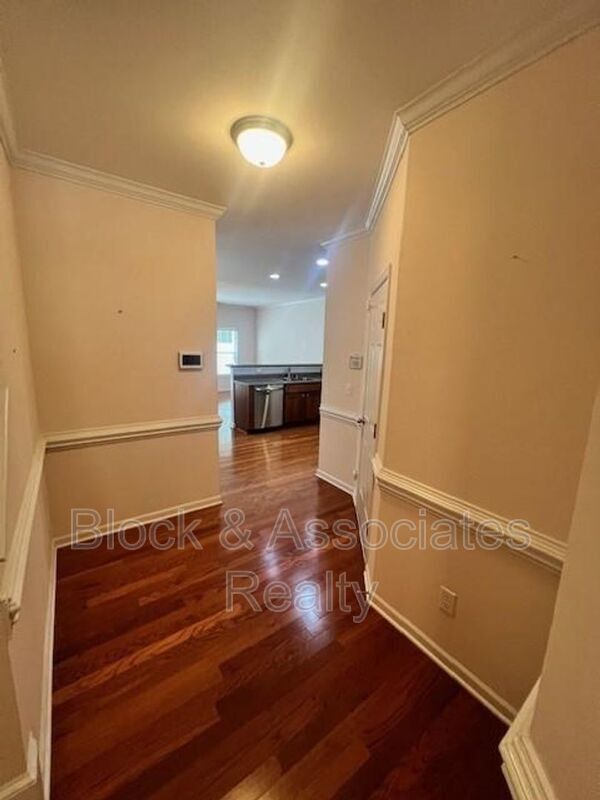 Foto del edificio - 2542 Spring Oaks Way