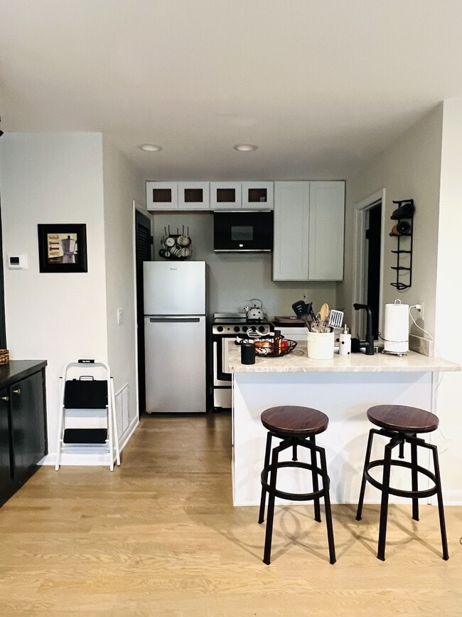 Photo - 1550 Spalding Dr Townhome