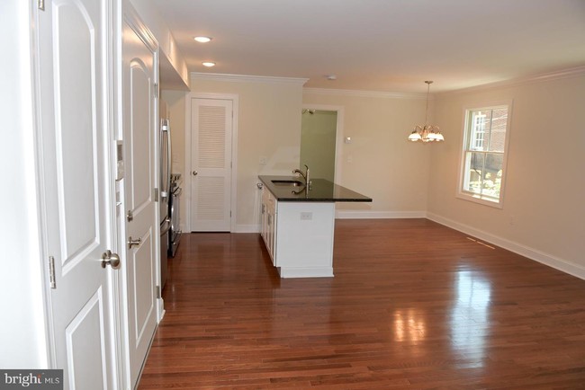 Building Photo - 205 Nassau St
