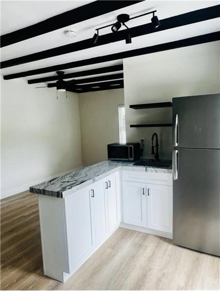 Building Photo - 63xx SW 41st St