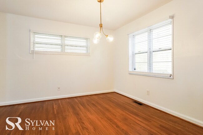 Building Photo - Charming 3BR in Birmingham!