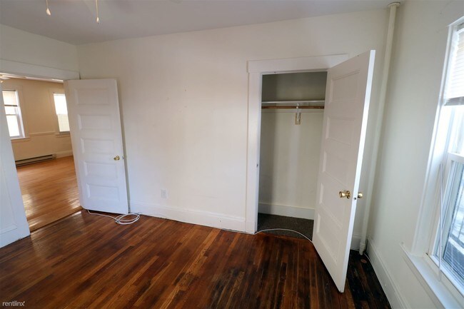 Building Photo - 1 br, 1 bath  - 153 Franklin St Apt 2R