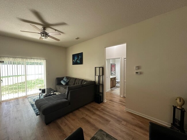 Building Photo - 13792 Herons Landing Way