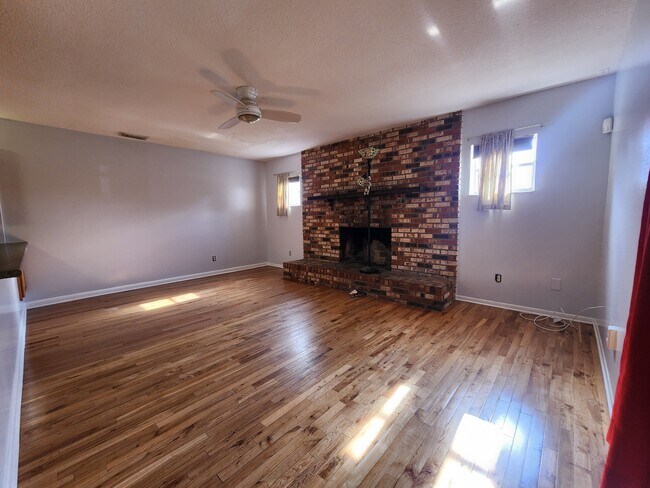 Foto del edificio - 1142 Saint Johns Bluff Rd N