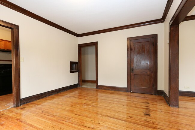 Building Photo - 3617 12th Ave S