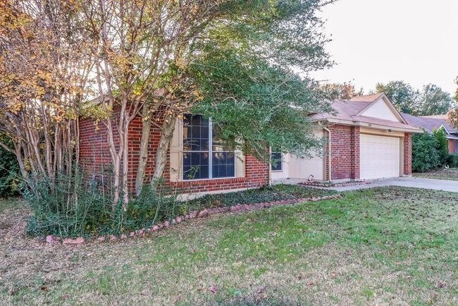 Foto del edificio - 4965 Briar Oaks Ln